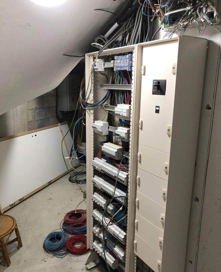 Nous mettons à jour vos systèmes électriques pour plus de performance.